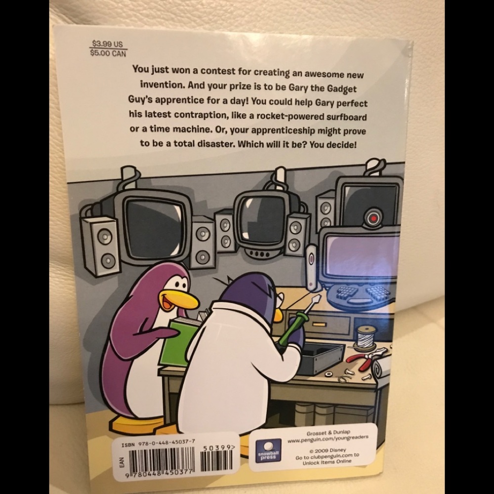 Club Penguin Inventor’s Apprentice Book - Picture 2 of 7